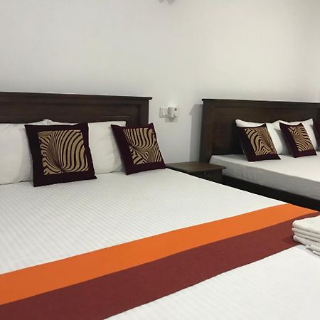 Damith Homestay Тангалла Экстерьер фото